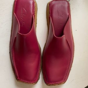 Clarks slides